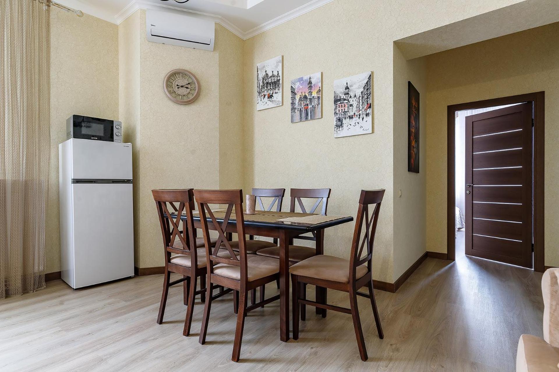 Historic Apartment Sofia In The Old Town Lviv Buitenkant foto